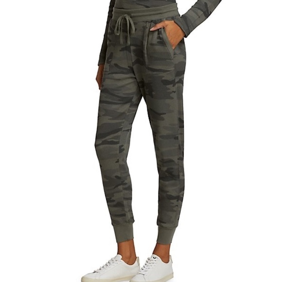 SPLENDID Camo Printed Thermal Joggers Pants Olive - Picture 3 of 7
